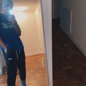 Meet your Posher, Joan